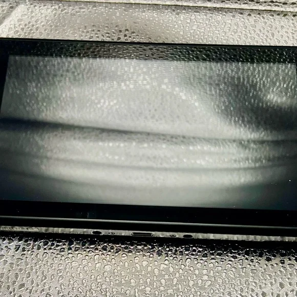 Nintendo Switch Console HAC-001 w/ Joy Con + Dock + AC +HDMI. Plus Micro SD card - Picture 7 of 7